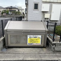 ラ コリーナ デル ヴェント　ゴミ置場